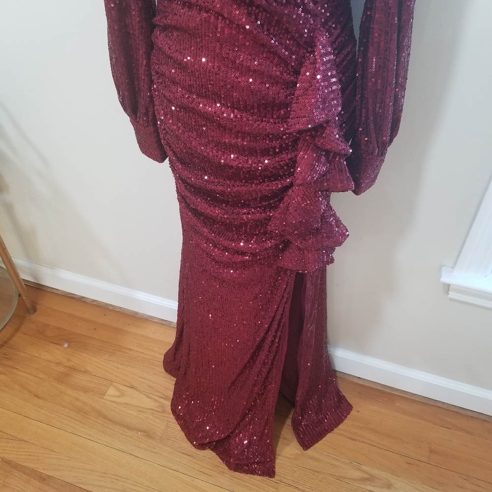 FAERIESTY Sequin Maxi Dress Burgundy Size S. Elegant Burgundy Sequin Gown - Picture 5 of 16